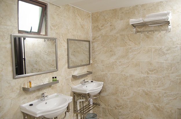 Hotel Le Pousse Pousse Antaninarenina